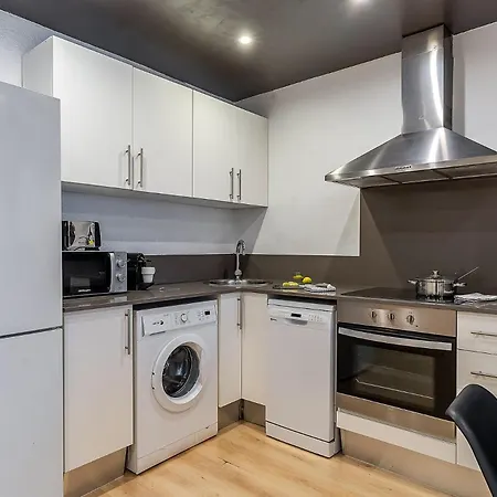 1690 - Ab Eixample Rossello ברצלונה